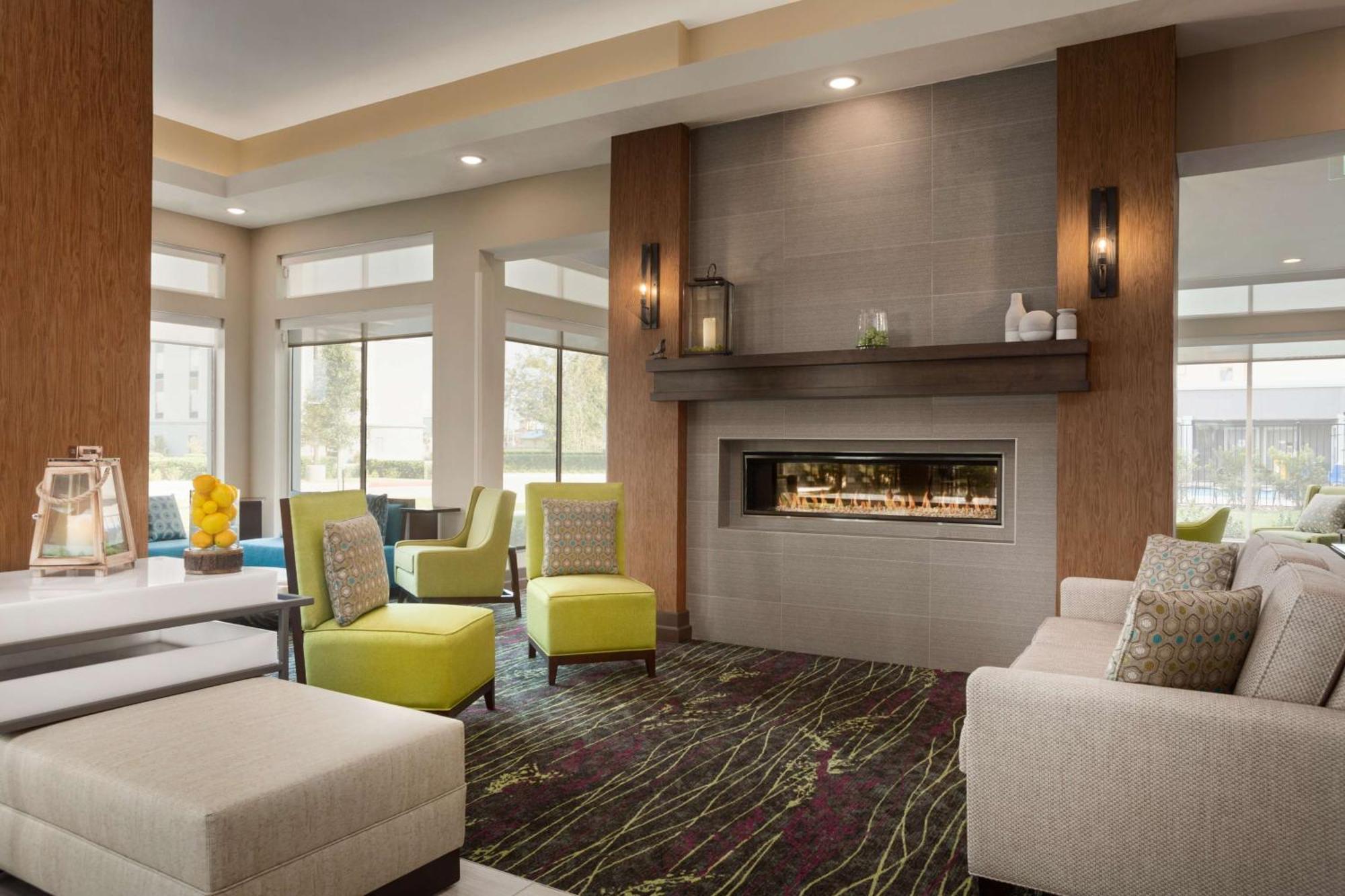 Hilton Garden Inn Houston-Baytown Exterior foto